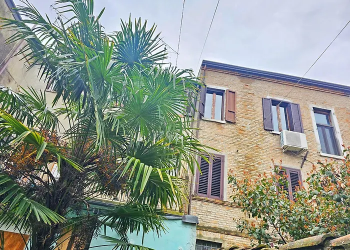 Ama Apartament Ferrara